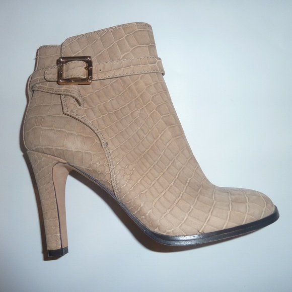 Vince Camuto Valentine High Heel Leather Booties 6 - Picture 3 of 8